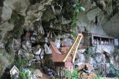 gallery/londa/londa-cave-grave-toraja-03.jpg